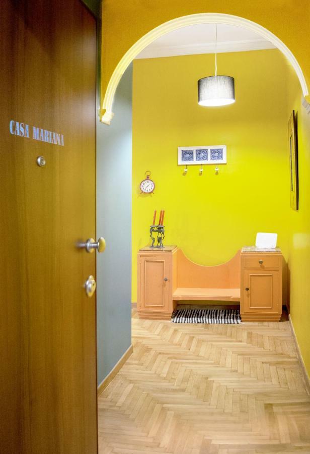 "Casa De Colores", Next To The Metro 雅典 外观 照片